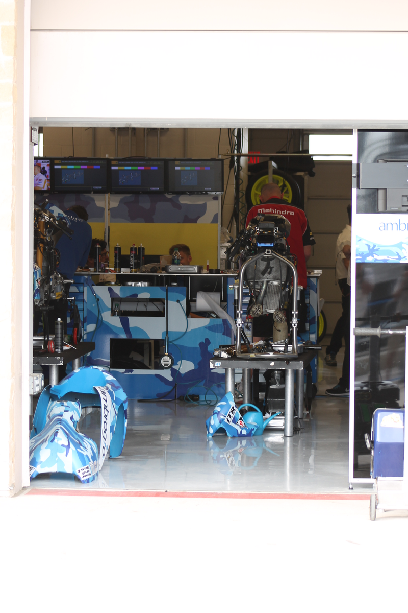 Illustration for article titled MotoGP Bikes In Various States Of Undress